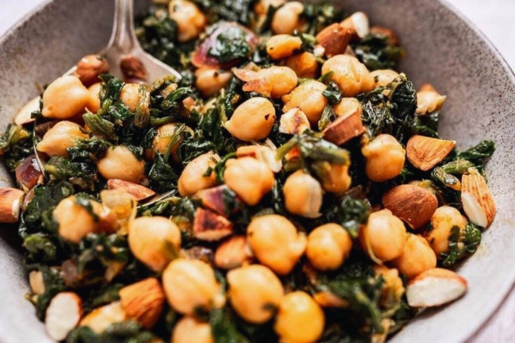 Best Espinacas Con Garbanzos Near Me