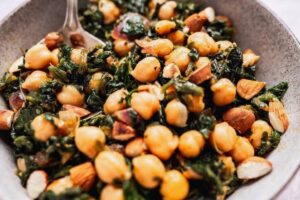 Best Espinacas Con Garbanzos Near Me